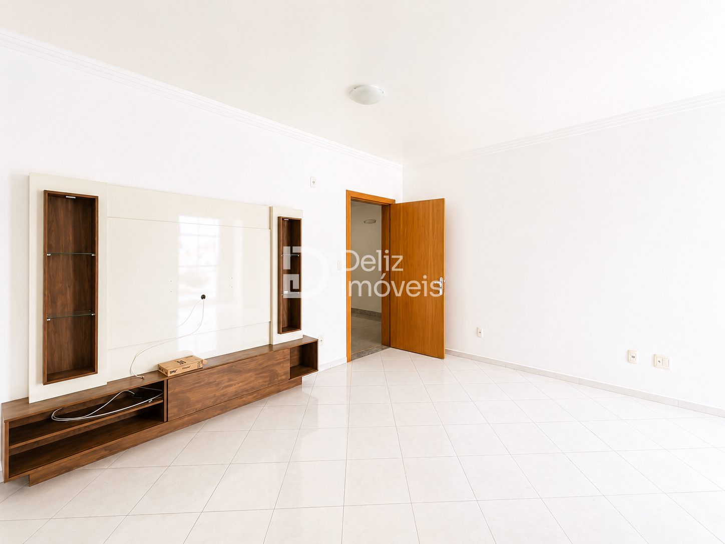 Apartamento Semi Mobiliado