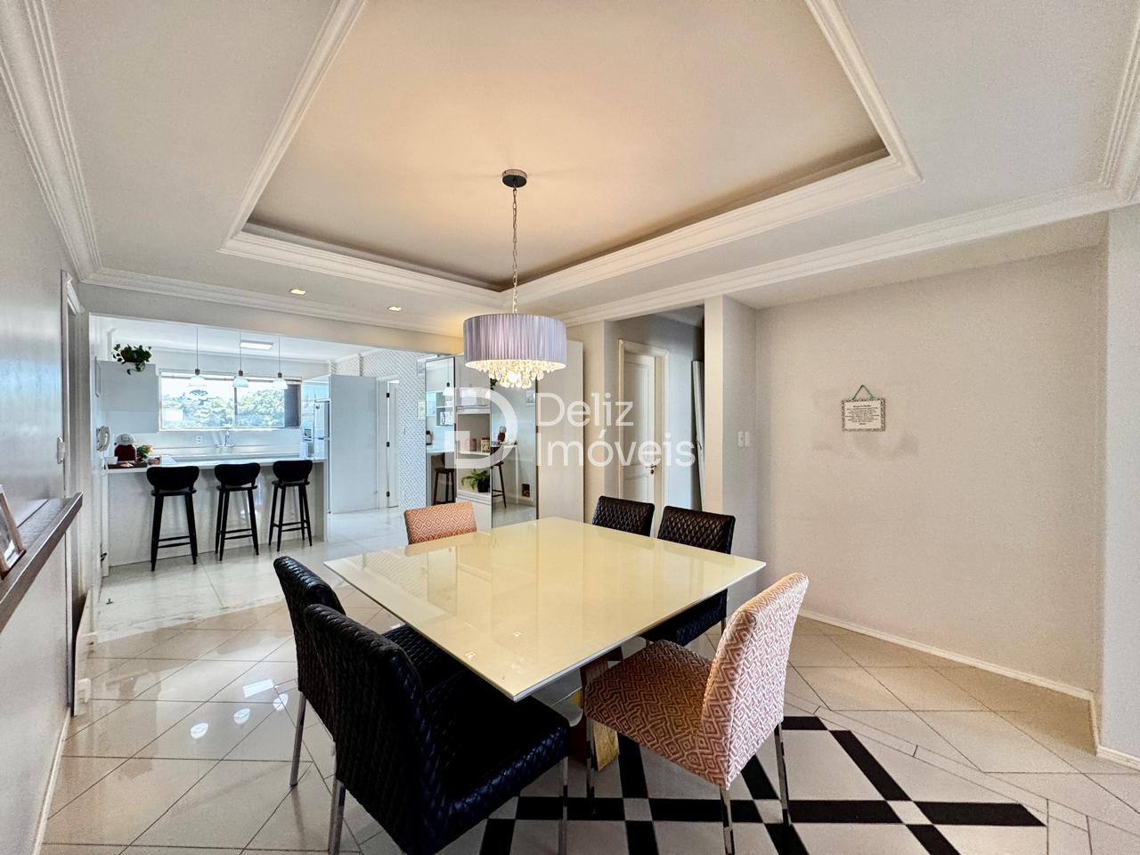 Apartamento com 03 suítes e 02 vagas de garagem no centro de Xanxerê - Foto 5